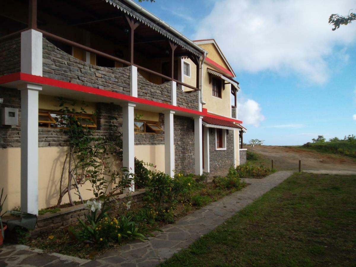 לינה וארוחת בוקר Saint Gabriel Le Tropical Chez Jeannette מראה חיצוני תמונה